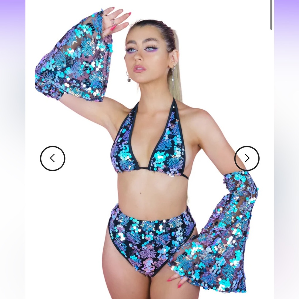 NWT 🩵💜Sequin Bikini Set with Bell Sleeves